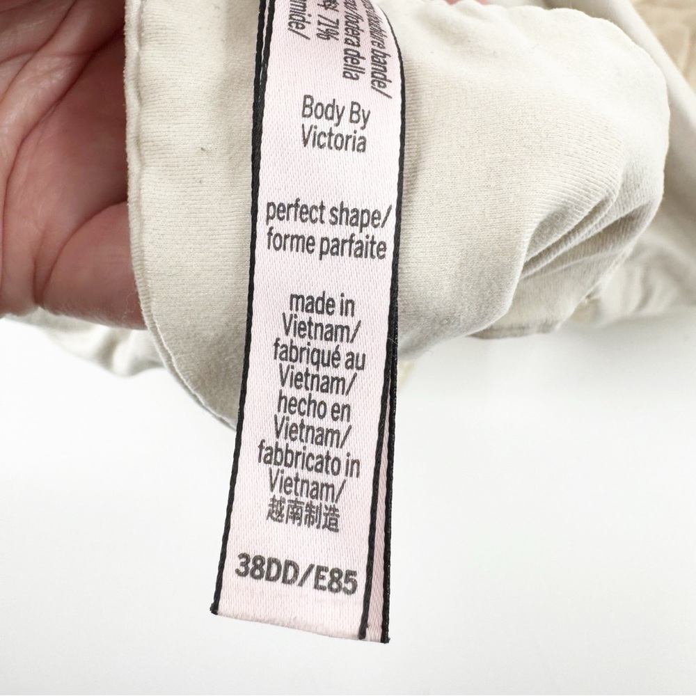 ✅ VICTORIA'S SECRET BODY BY VICTORIA PERFECT SHAPE IN CREAM BRA SIZE 38DD - Picture 3 of 6